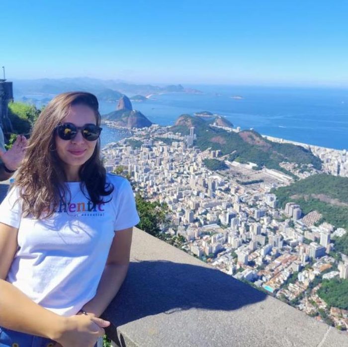 Larissa Neves