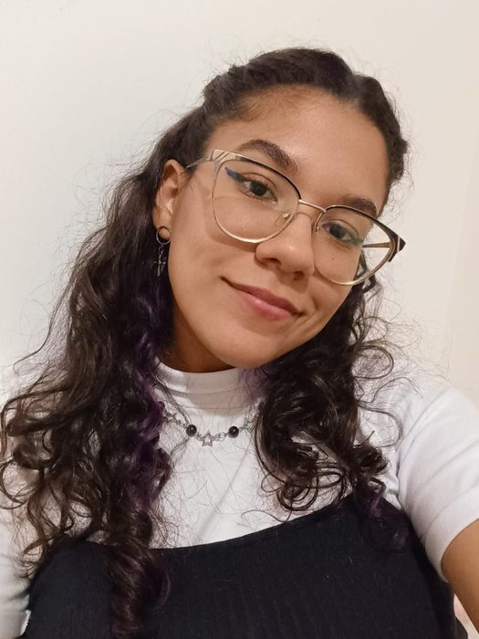Amanda Espíndola de Almeida